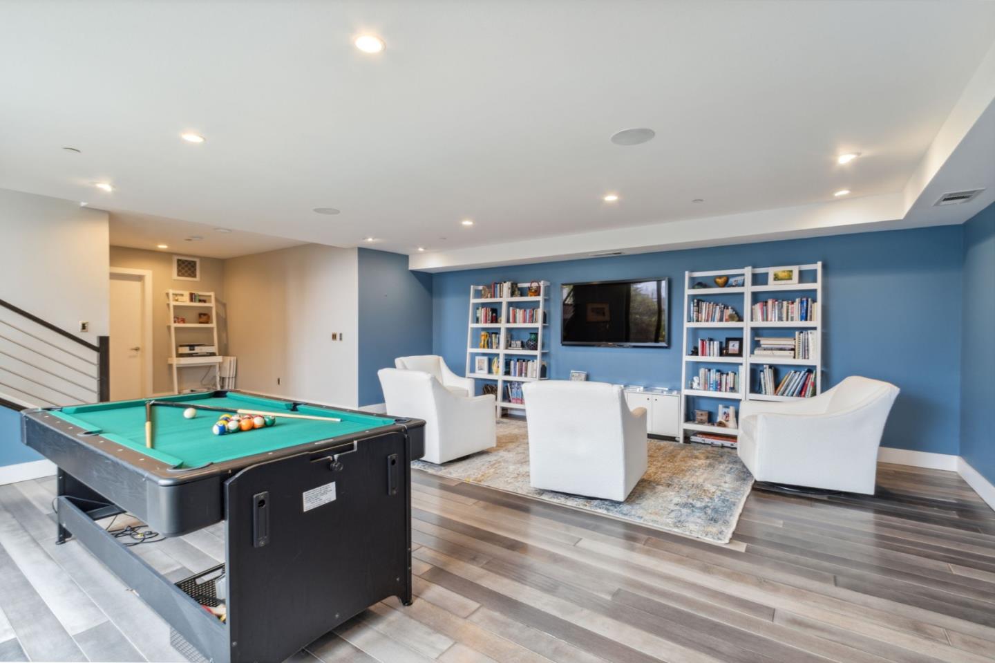 Detail Gallery Image 14 of 42 For 80 Gateway Ct, San Carlos,  CA 94070 - 3 Beds | 3/1 Baths