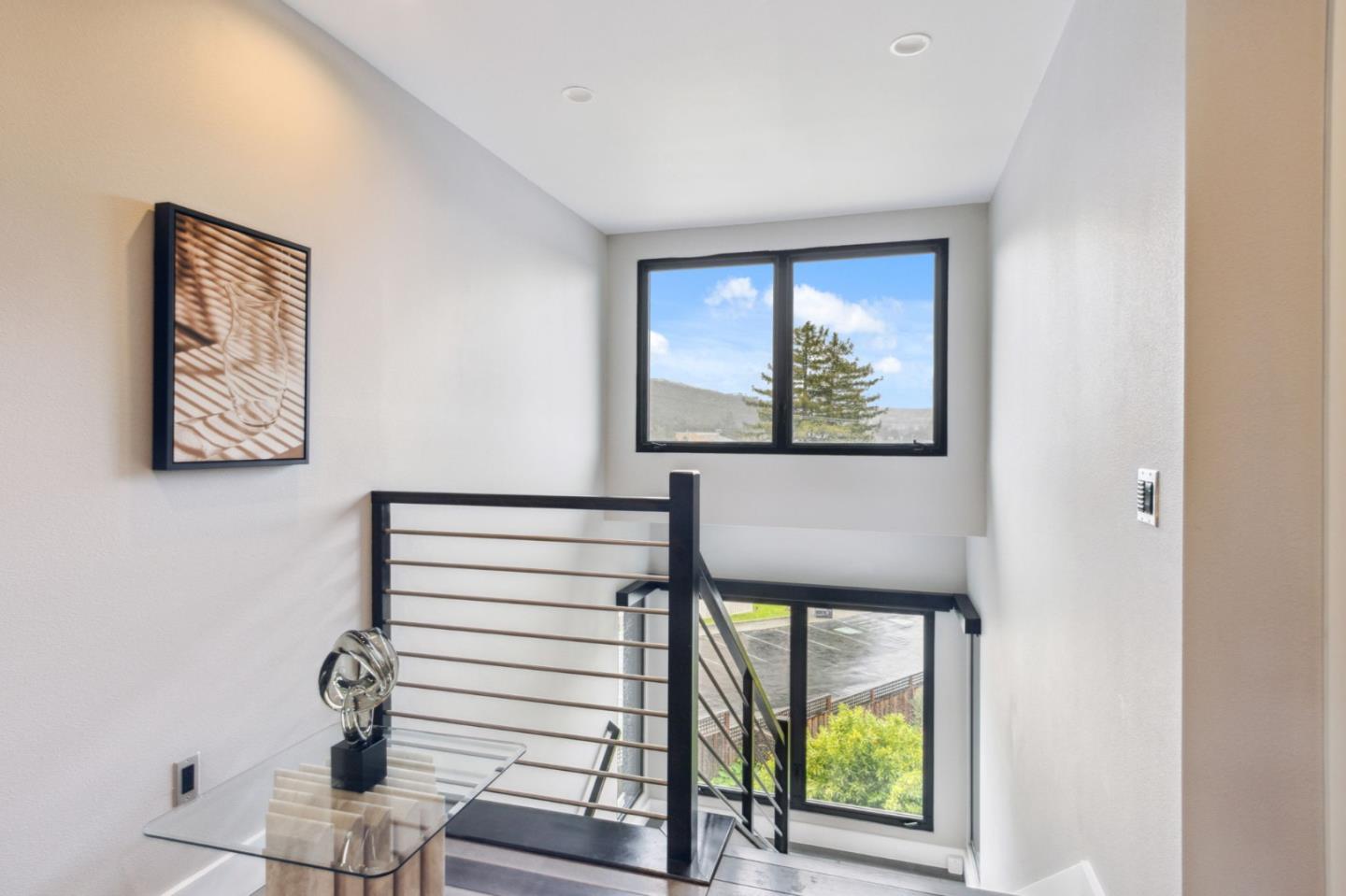 Detail Gallery Image 22 of 42 For 80 Gateway Ct, San Carlos,  CA 94070 - 3 Beds | 3/1 Baths