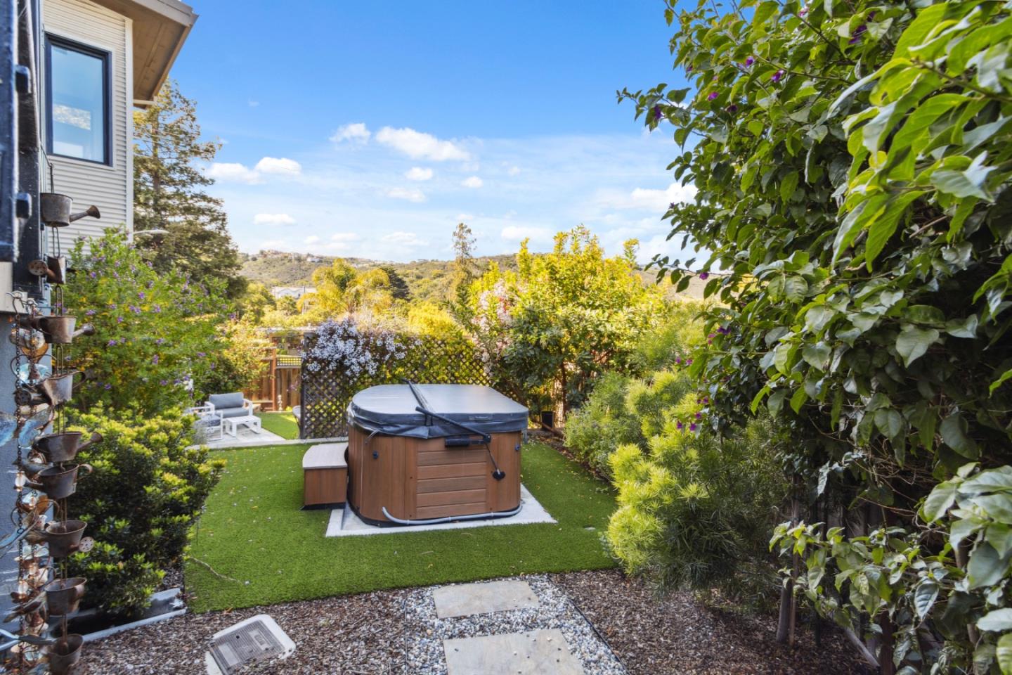 Detail Gallery Image 31 of 42 For 80 Gateway Ct, San Carlos,  CA 94070 - 3 Beds | 3/1 Baths