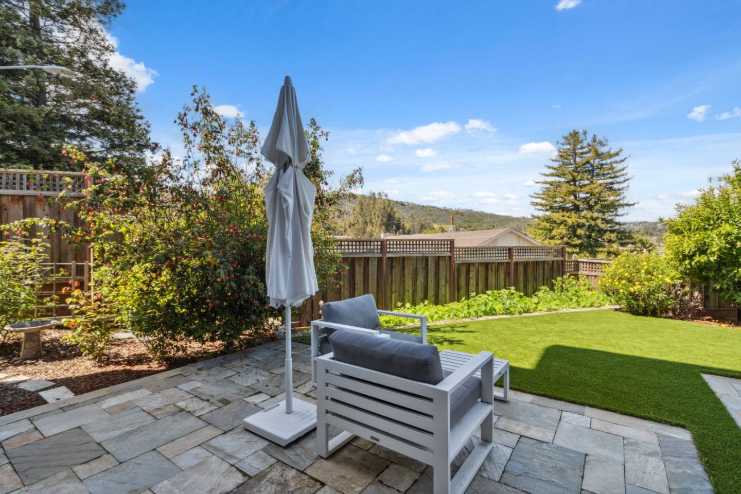 Detail Gallery Image 33 of 42 For 80 Gateway Ct, San Carlos,  CA 94070 - 3 Beds | 3/1 Baths