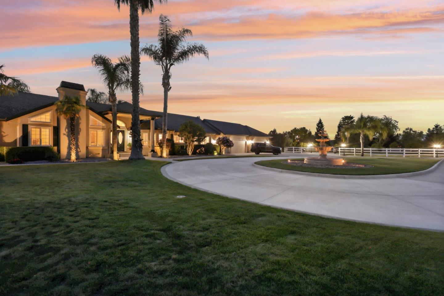 Detail Gallery Image 2 of 48 For 12755 Santa Teresa Blvd, San Martin,  CA 95046 - 5 Beds | 4 Baths