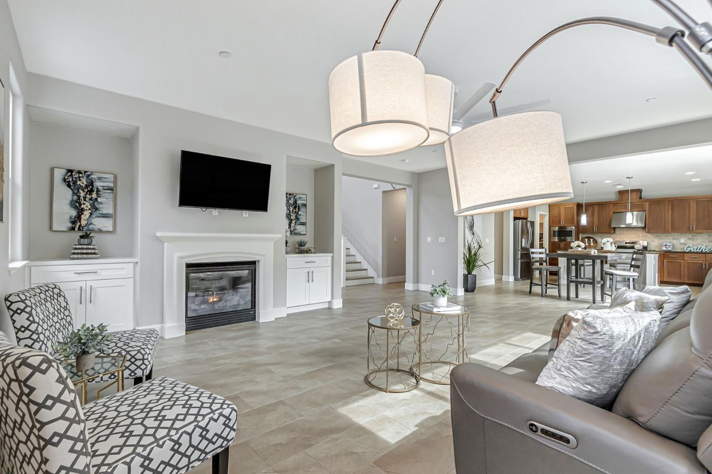 Detail Gallery Image 13 of 88 For 9561 Rancho Hills Dr, Gilroy,  CA 95020 - 5 Beds | 3 Baths