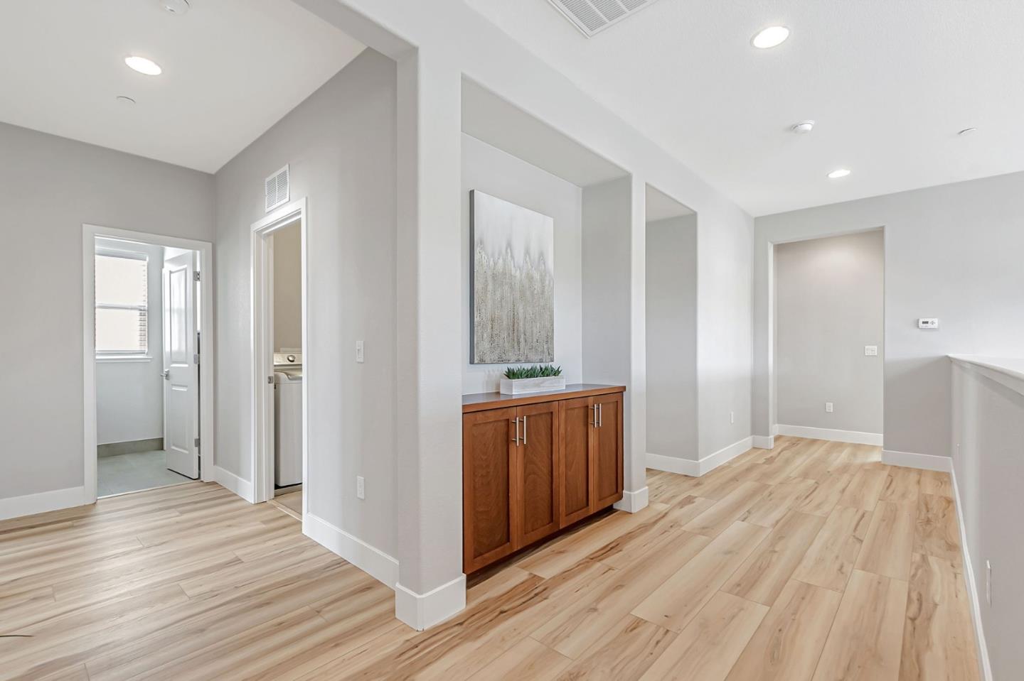 Detail Gallery Image 35 of 88 For 9561 Rancho Hills Dr, Gilroy,  CA 95020 - 5 Beds | 3 Baths