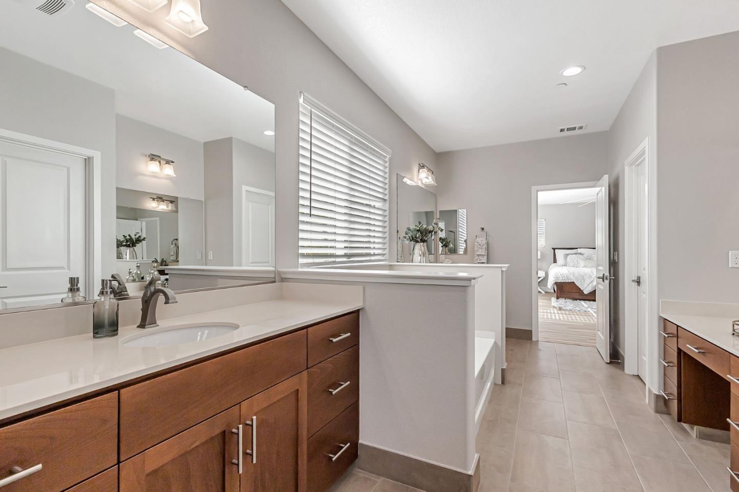 Detail Gallery Image 52 of 88 For 9561 Rancho Hills Dr, Gilroy,  CA 95020 - 5 Beds | 3 Baths