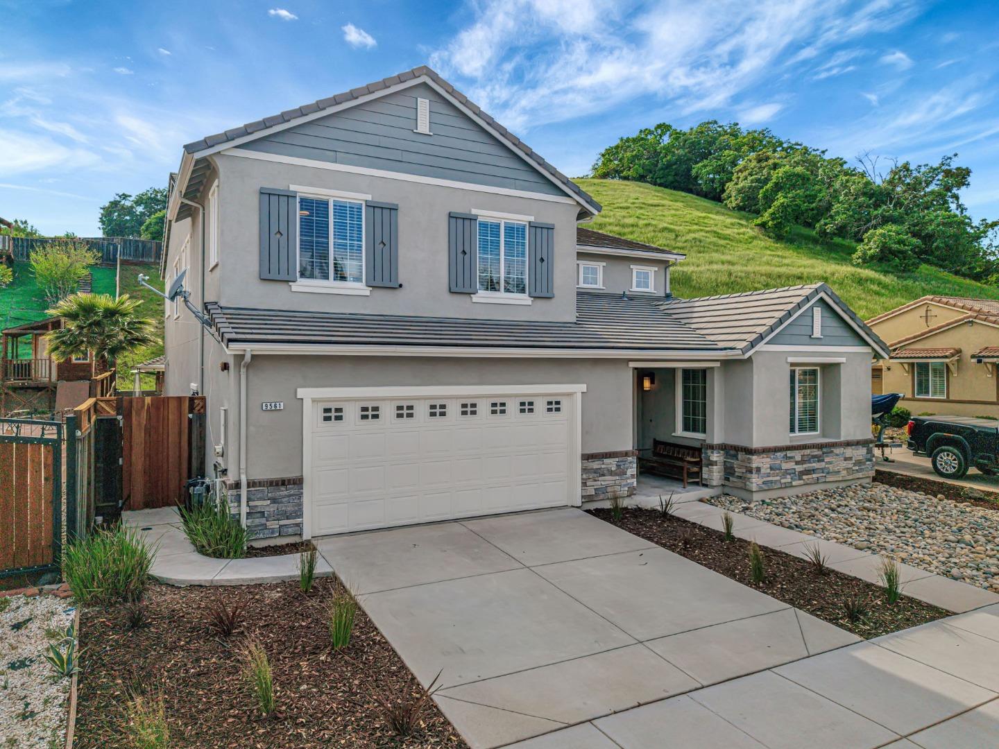 Detail Gallery Image 71 of 88 For 9561 Rancho Hills Dr, Gilroy,  CA 95020 - 5 Beds | 3 Baths