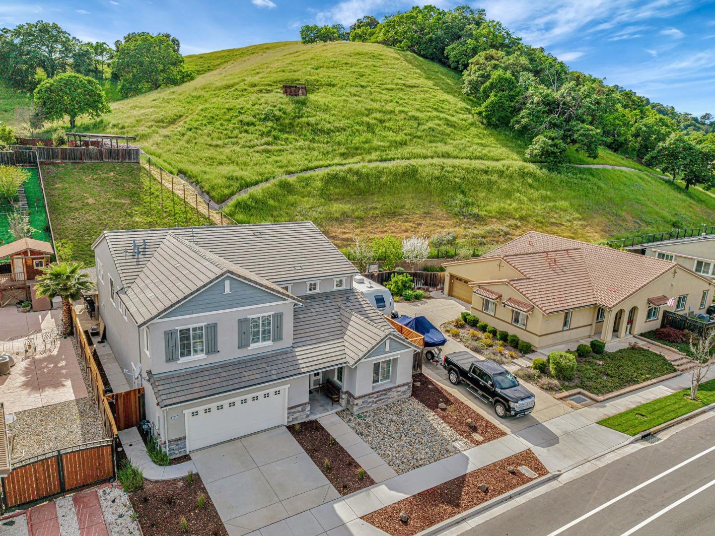 Detail Gallery Image 76 of 88 For 9561 Rancho Hills Dr, Gilroy,  CA 95020 - 5 Beds | 3 Baths