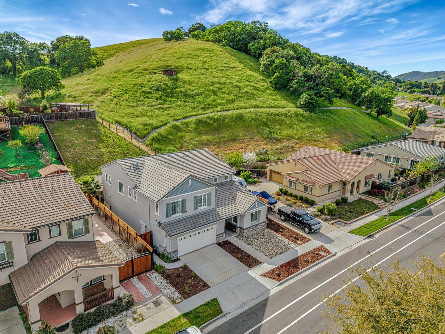 Detail Gallery Image 77 of 88 For 9561 Rancho Hills Dr, Gilroy,  CA 95020 - 5 Beds | 3 Baths