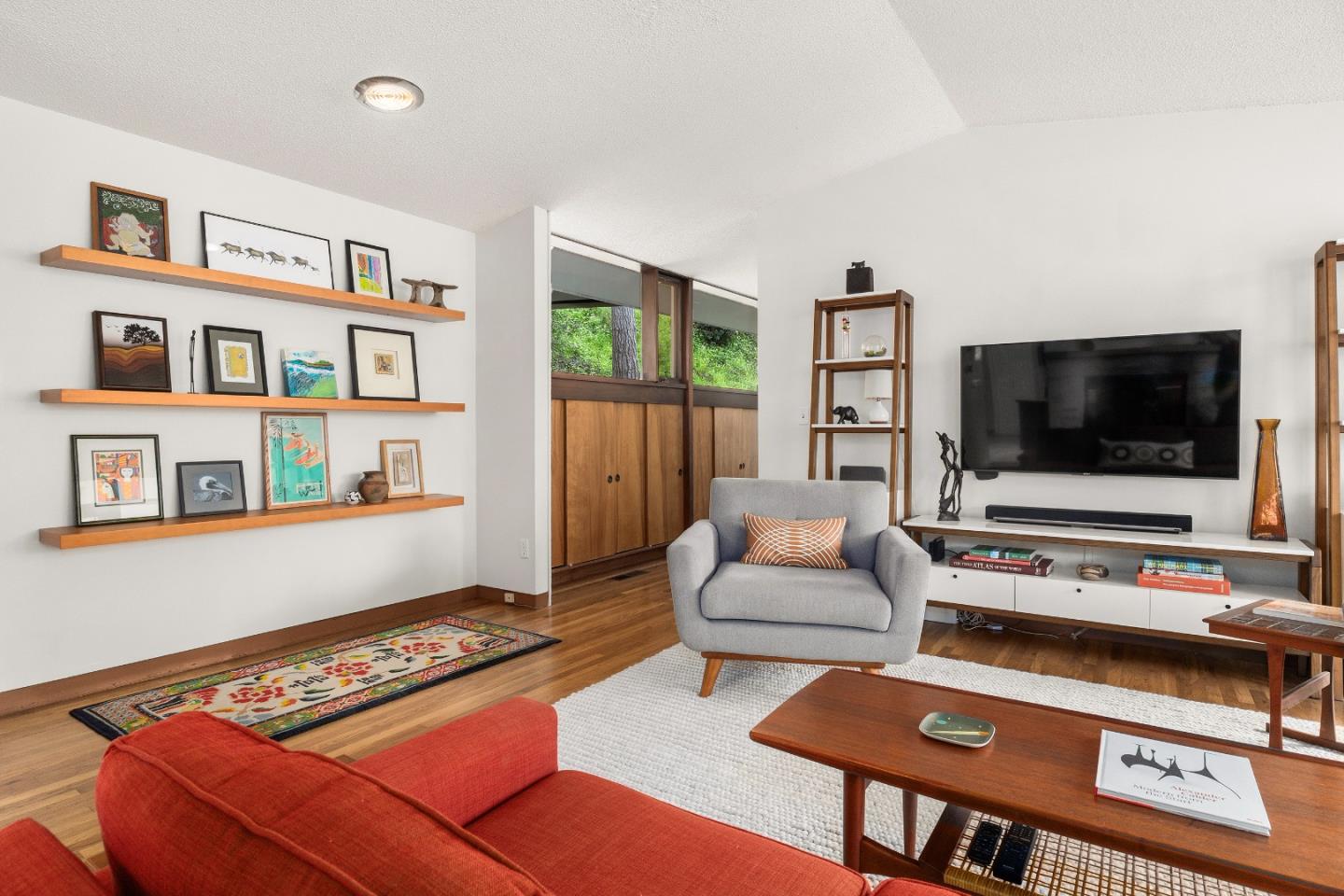 Detail Gallery Image 10 of 37 For 2020 Wallace Ave, Aptos,  CA 95003 - 3 Beds | 2 Baths