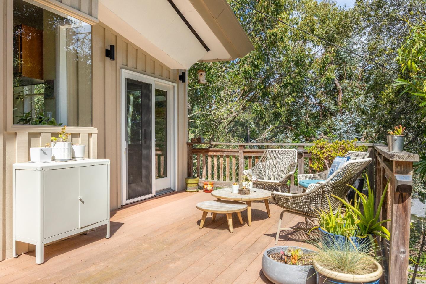Detail Gallery Image 14 of 37 For 2020 Wallace Ave, Aptos,  CA 95003 - 3 Beds | 2 Baths