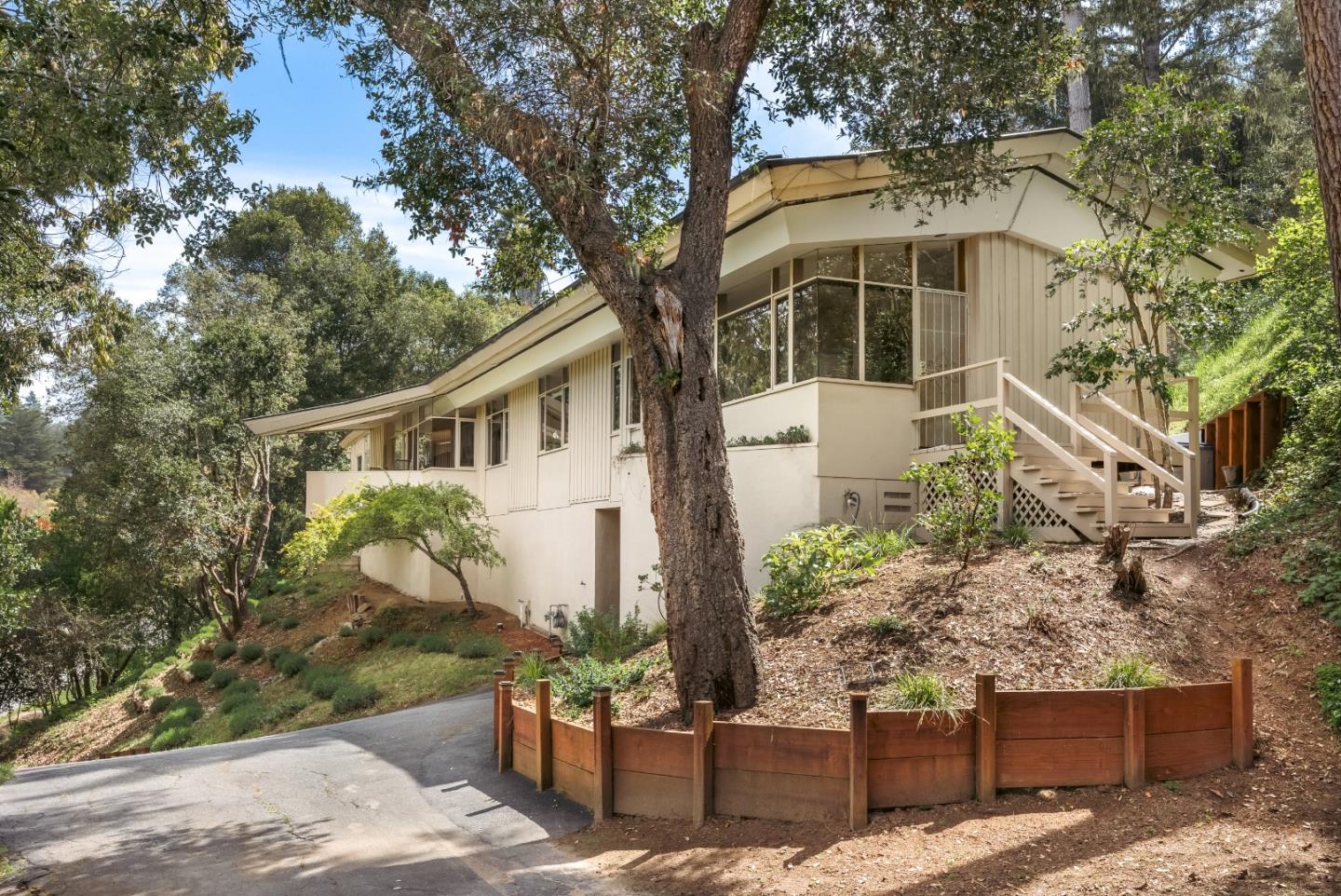 Detail Gallery Image 34 of 37 For 2020 Wallace Ave, Aptos,  CA 95003 - 3 Beds | 2 Baths