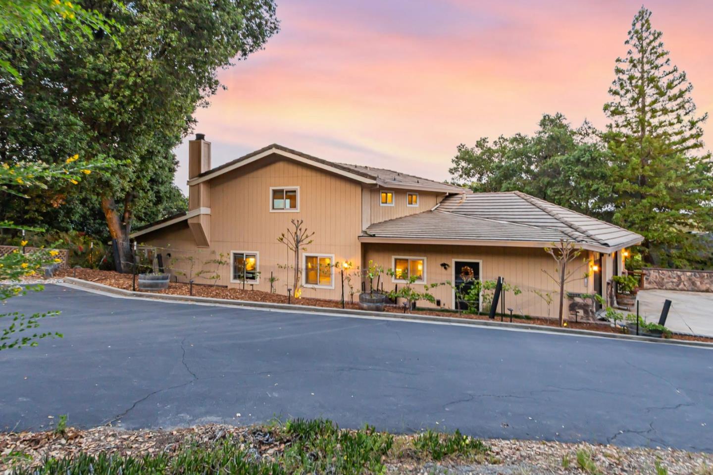 Detail Gallery Image 105 of 129 For 1737 Hecker Pass Rd, Gilroy,  CA 95020 - 5 Beds | 3/1 Baths