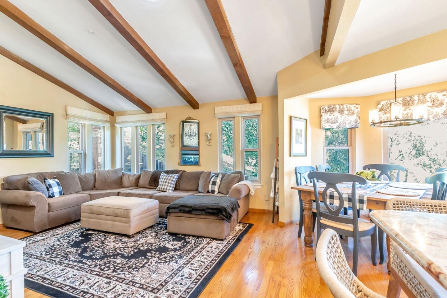 Detail Gallery Image 23 of 129 For 1737 Hecker Pass Rd, Gilroy,  CA 95020 - 5 Beds | 3/1 Baths