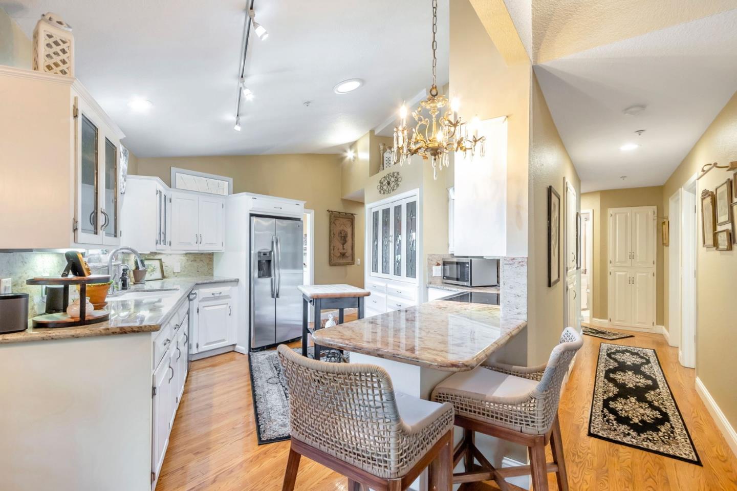 Detail Gallery Image 27 of 129 For 1737 Hecker Pass Rd, Gilroy,  CA 95020 - 5 Beds | 3/1 Baths