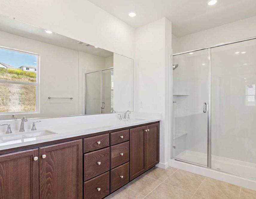 Detail Gallery Image 9 of 13 For 8094 Waterfall Ln, Vallejo,  CA 94591 - 4 Beds | 3 Baths