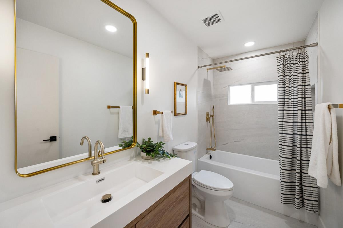 Detail Gallery Image 26 of 42 For 3145 Woodcrest Dr, San Jose,  CA 95118 - 3 Beds | 3 Baths