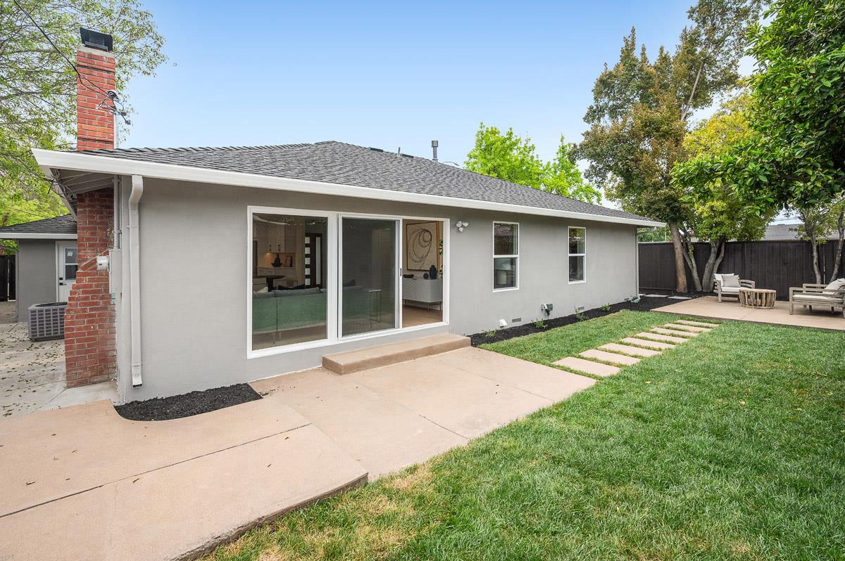Detail Gallery Image 31 of 42 For 3145 Woodcrest Dr, San Jose,  CA 95118 - 3 Beds | 3 Baths
