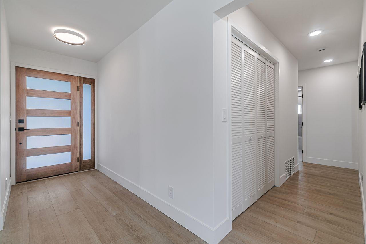 Detail Gallery Image 5 of 42 For 3145 Woodcrest Dr, San Jose,  CA 95118 - 3 Beds | 3 Baths
