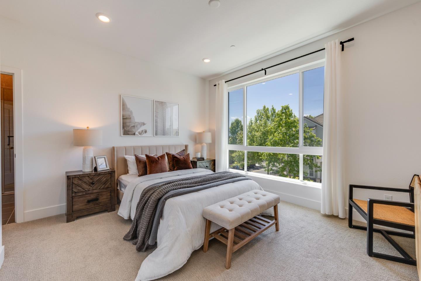Detail Gallery Image 22 of 29 For 2013 Worthington Cir, Santa Clara,  CA 95050 - 3 Beds | 3/1 Baths
