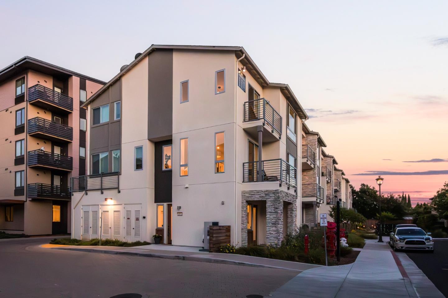 Detail Gallery Image 3 of 29 For 2013 Worthington Cir, Santa Clara,  CA 95050 - 3 Beds | 3/1 Baths