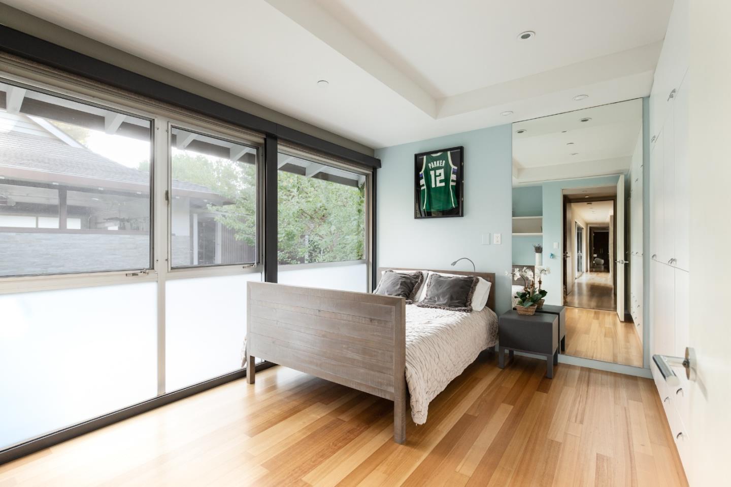 Detail Gallery Image 13 of 29 For 1850 Brookvale Rd, Hillsborough,  CA 94010 - 5 Beds | 4/1 Baths
