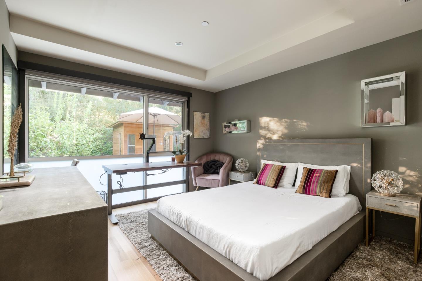 Detail Gallery Image 14 of 29 For 1850 Brookvale Rd, Hillsborough,  CA 94010 - 5 Beds | 4/1 Baths