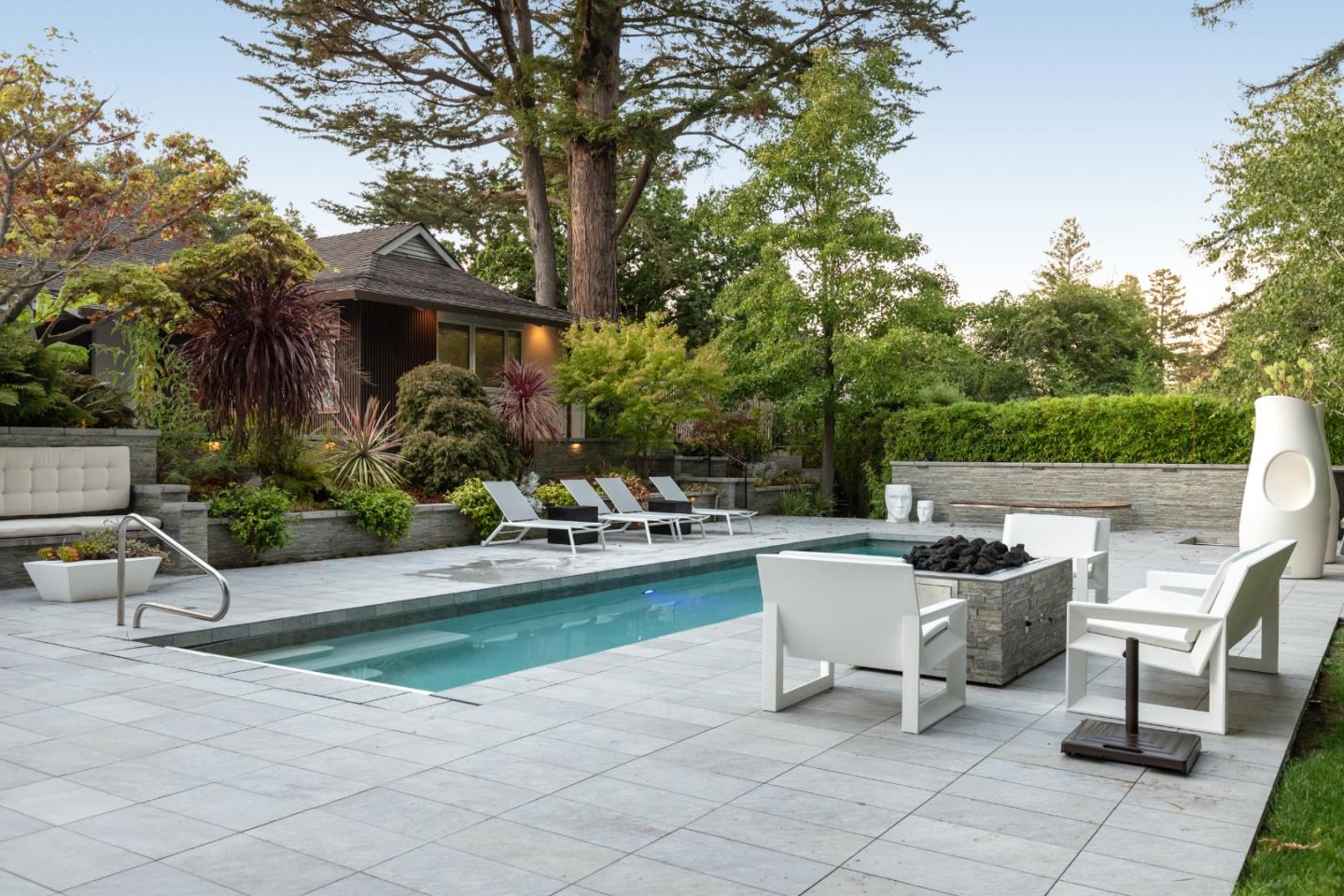 Detail Gallery Image 17 of 29 For 1850 Brookvale Rd, Hillsborough,  CA 94010 - 5 Beds | 4/1 Baths