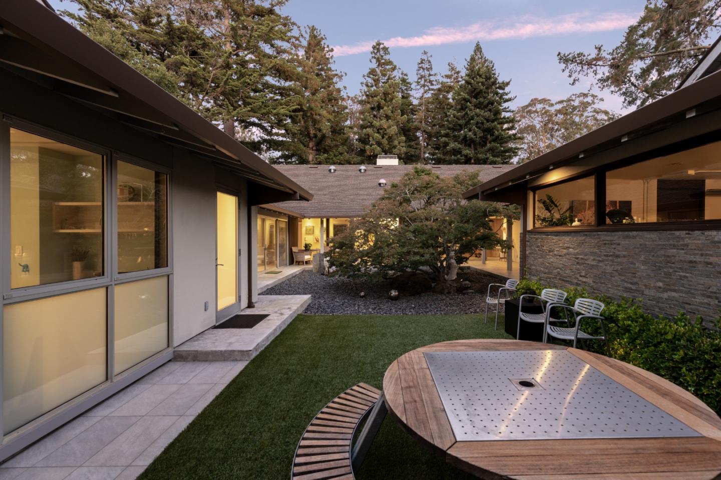 Detail Gallery Image 21 of 29 For 1850 Brookvale Rd, Hillsborough,  CA 94010 - 5 Beds | 4/1 Baths