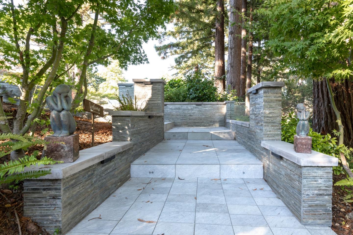 Detail Gallery Image 26 of 29 For 1850 Brookvale Rd, Hillsborough,  CA 94010 - 5 Beds | 4/1 Baths