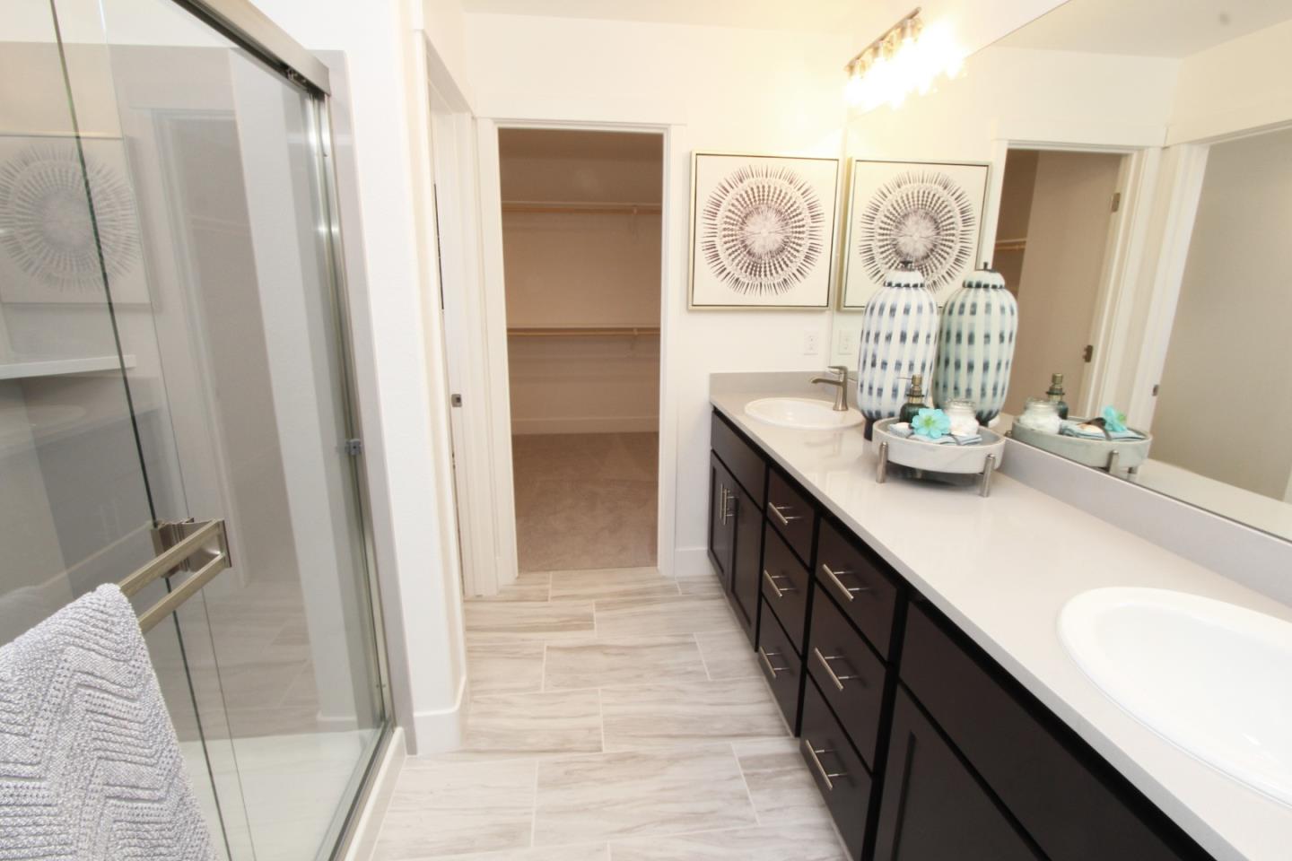Detail Gallery Image 10 of 18 For 1163 Scout Peak Way #14-10,  Hollister,  CA 95023 - 3 Beds | 2/1 Baths