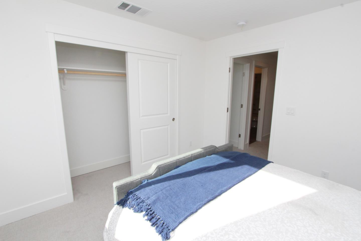 Detail Gallery Image 17 of 18 For 1163 Scout Peak Way #14-10,  Hollister,  CA 95023 - 3 Beds | 2/1 Baths