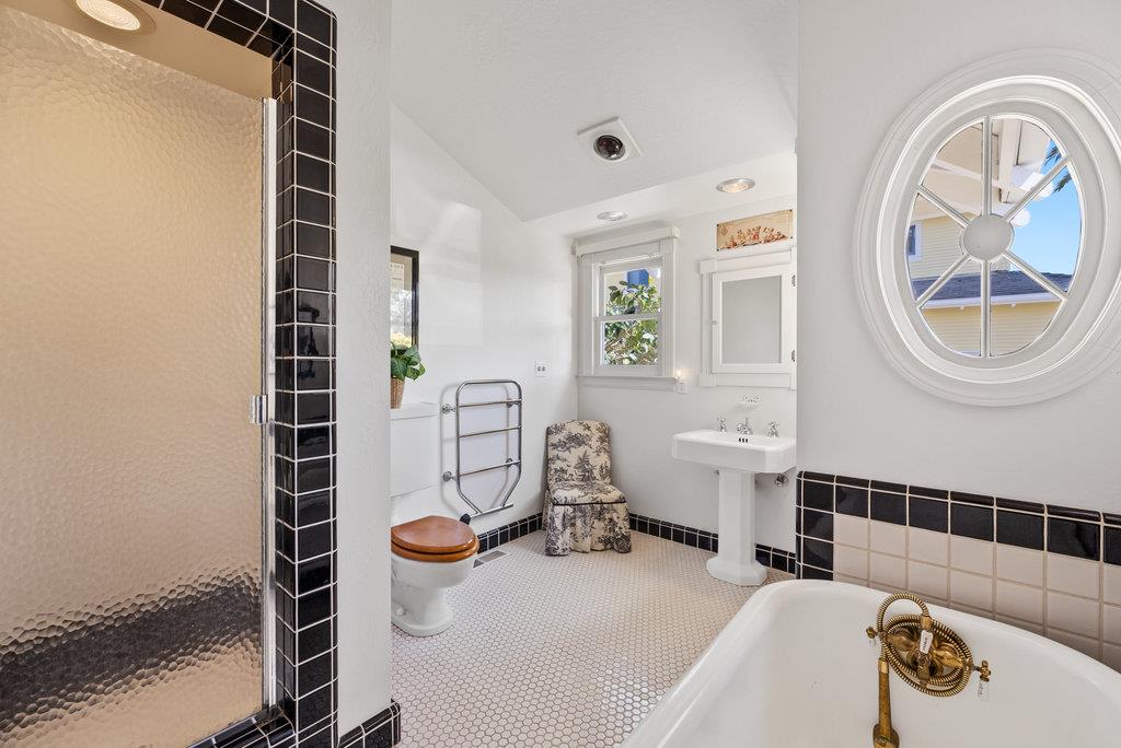 Detail Gallery Image 16 of 77 For 180 Dicicco Ter, Watsonville,  CA 95076 - 3 Beds | 2 Baths