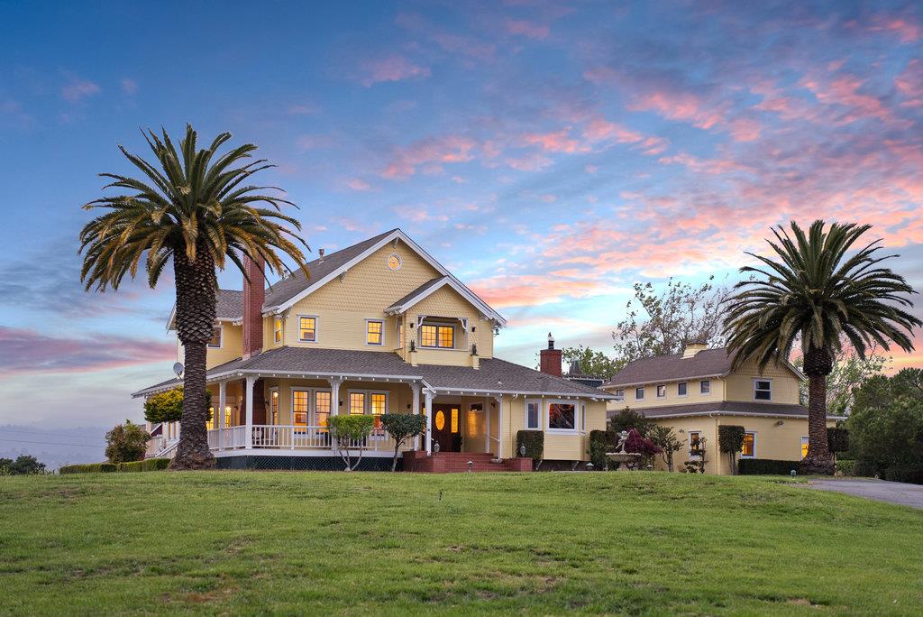 Detail Gallery Image 3 of 77 For 180 Dicicco Ter, Watsonville,  CA 95076 - 3 Beds | 2 Baths
