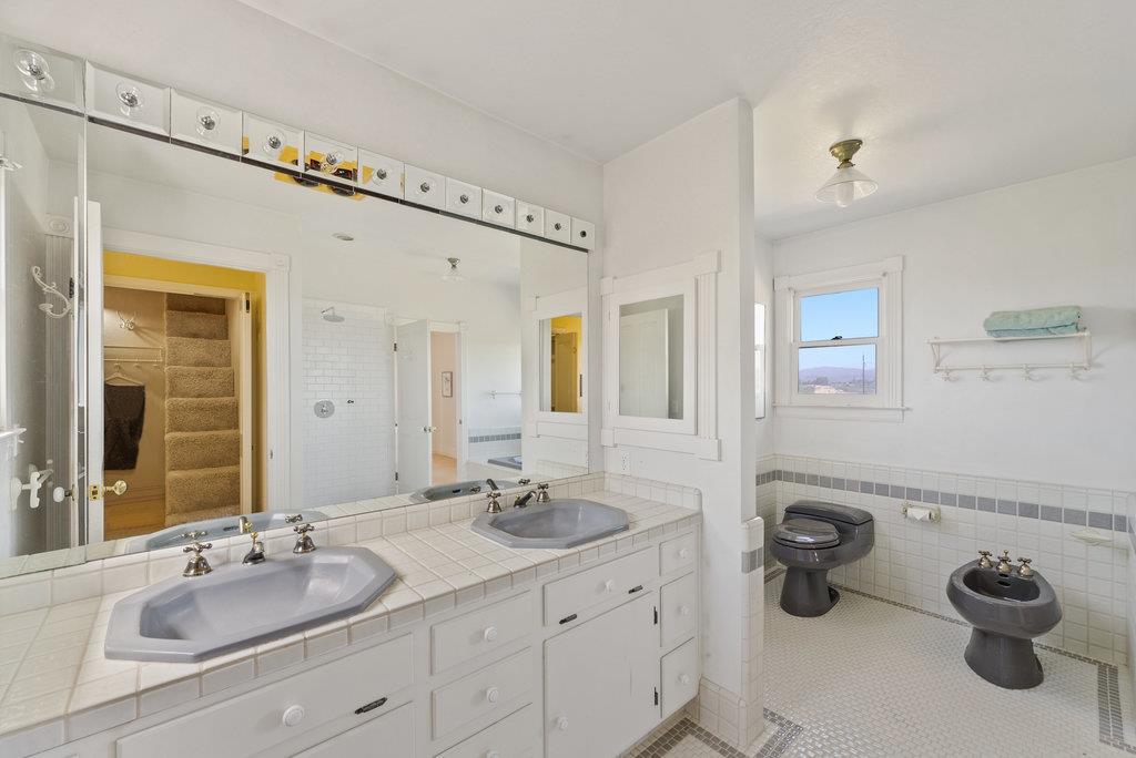 Detail Gallery Image 36 of 77 For 180 Dicicco Ter, Watsonville,  CA 95076 - 3 Beds | 2 Baths