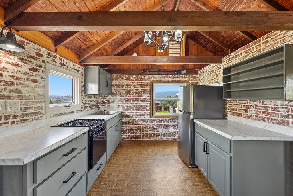 Detail Gallery Image 63 of 77 For 180 Dicicco Ter, Watsonville,  CA 95076 - 3 Beds | 2 Baths