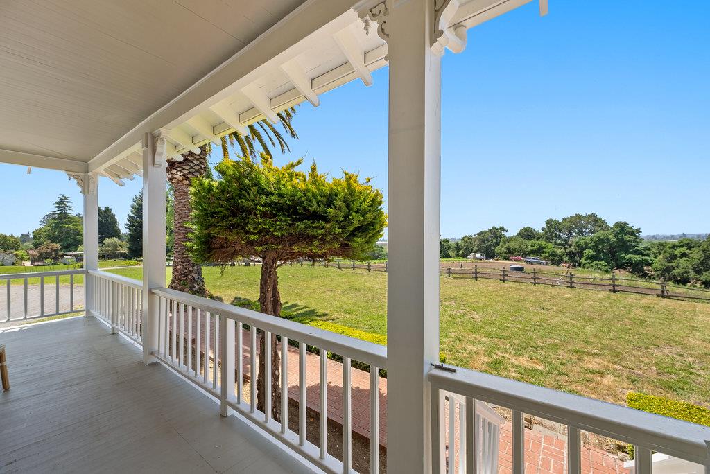 Detail Gallery Image 9 of 77 For 180 Dicicco Ter, Watsonville,  CA 95076 - 3 Beds | 2 Baths