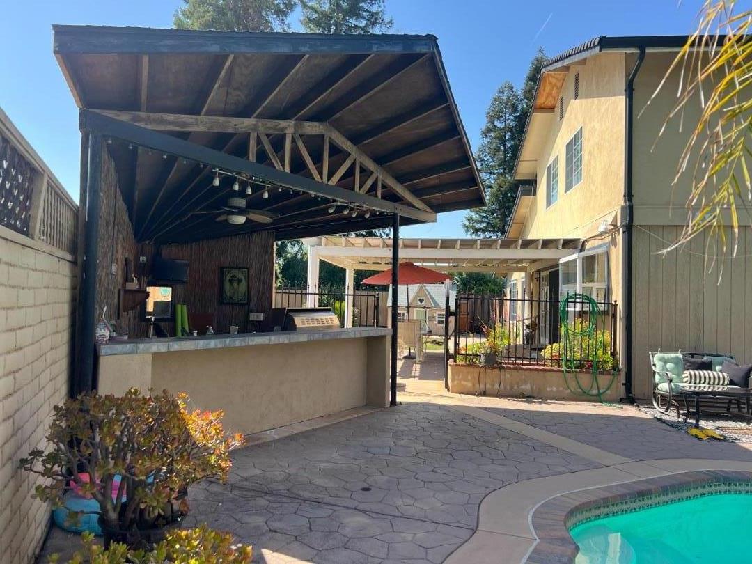 Detail Gallery Image 23 of 81 For 1298 Hersman Dr, Gilroy,  CA 95020 - 4 Beds | 2/1 Baths