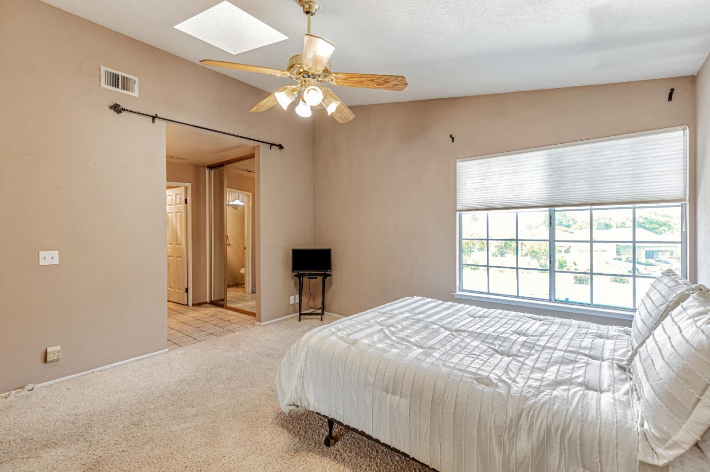 Detail Gallery Image 32 of 81 For 1298 Hersman Dr, Gilroy,  CA 95020 - 4 Beds | 2/1 Baths