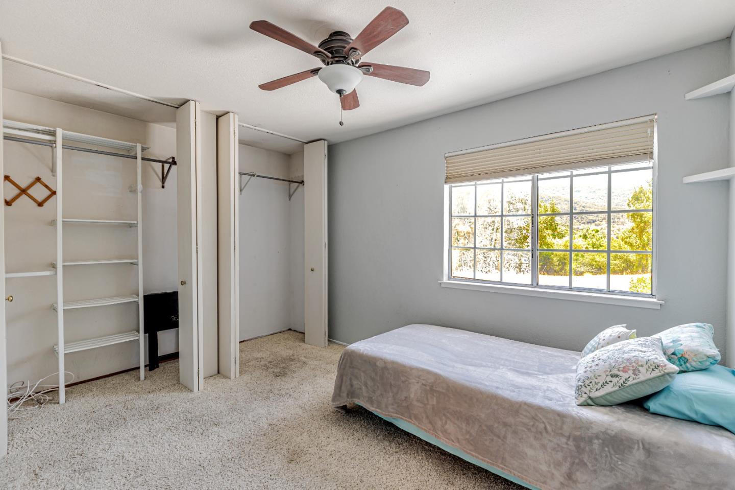Detail Gallery Image 35 of 81 For 1298 Hersman Dr, Gilroy,  CA 95020 - 4 Beds | 2/1 Baths