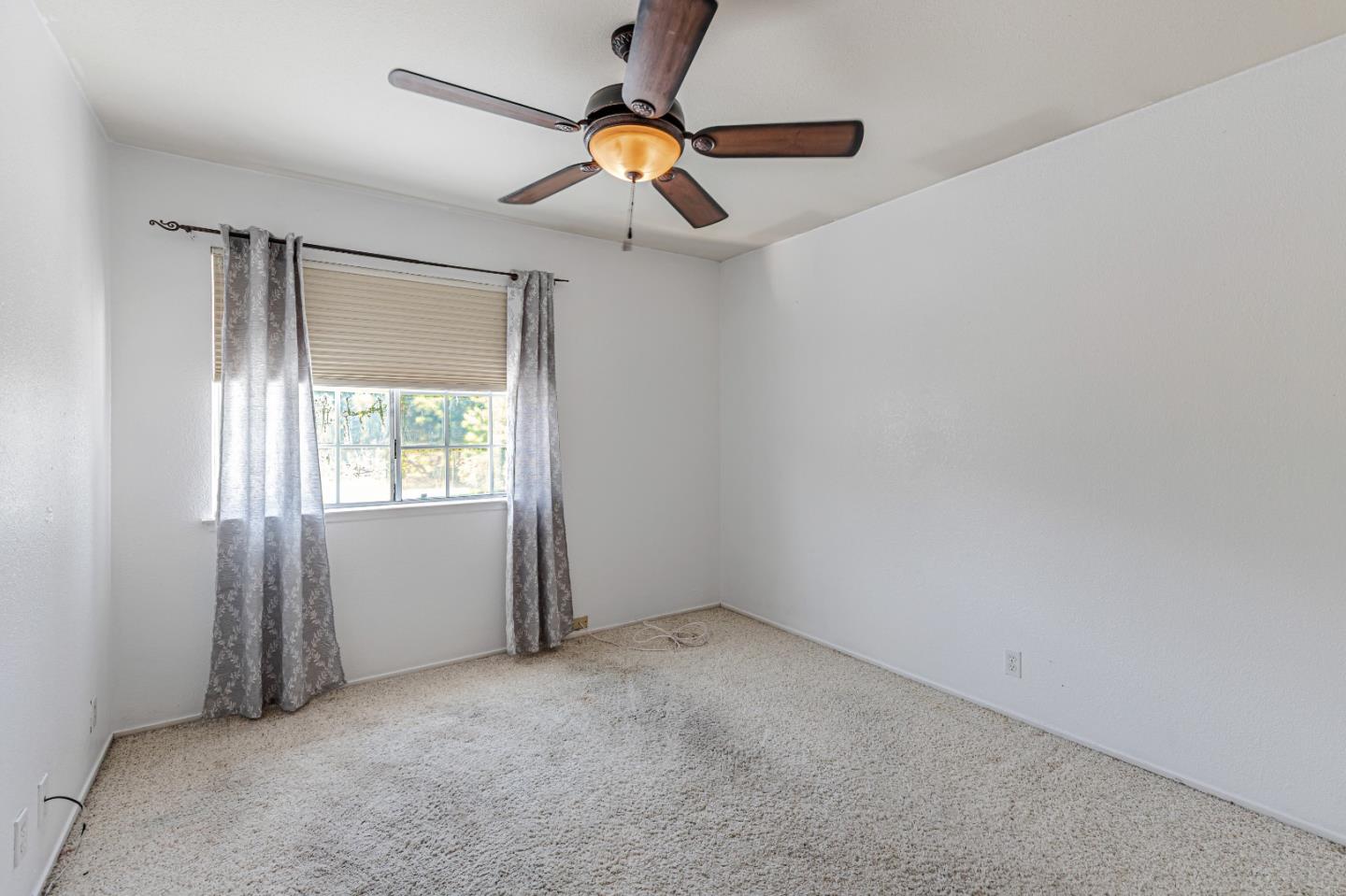 Detail Gallery Image 37 of 81 For 1298 Hersman Dr, Gilroy,  CA 95020 - 4 Beds | 2/1 Baths