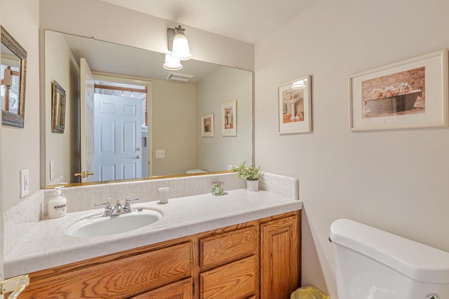 Detail Gallery Image 42 of 81 For 1298 Hersman Dr, Gilroy,  CA 95020 - 4 Beds | 2/1 Baths