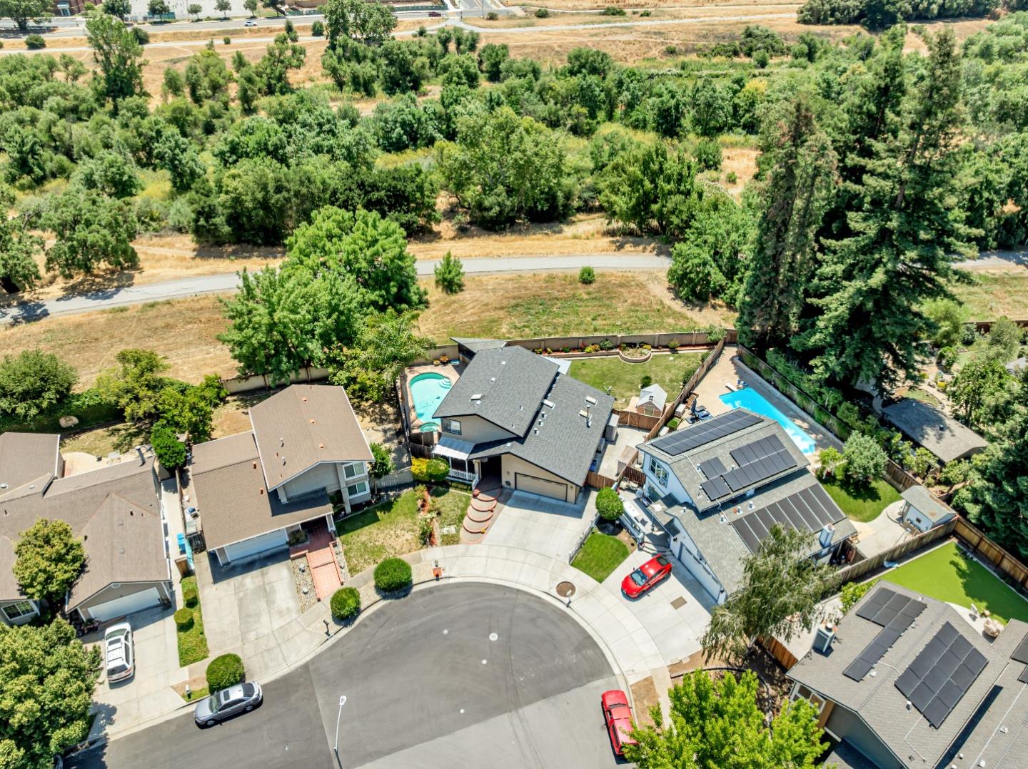 Detail Gallery Image 73 of 81 For 1298 Hersman Dr, Gilroy,  CA 95020 - 4 Beds | 2/1 Baths