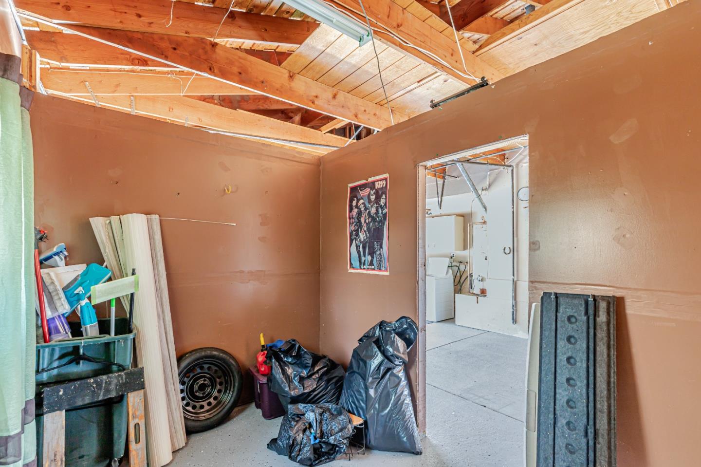 Detail Gallery Image 80 of 81 For 1298 Hersman Dr, Gilroy,  CA 95020 - 4 Beds | 2/1 Baths