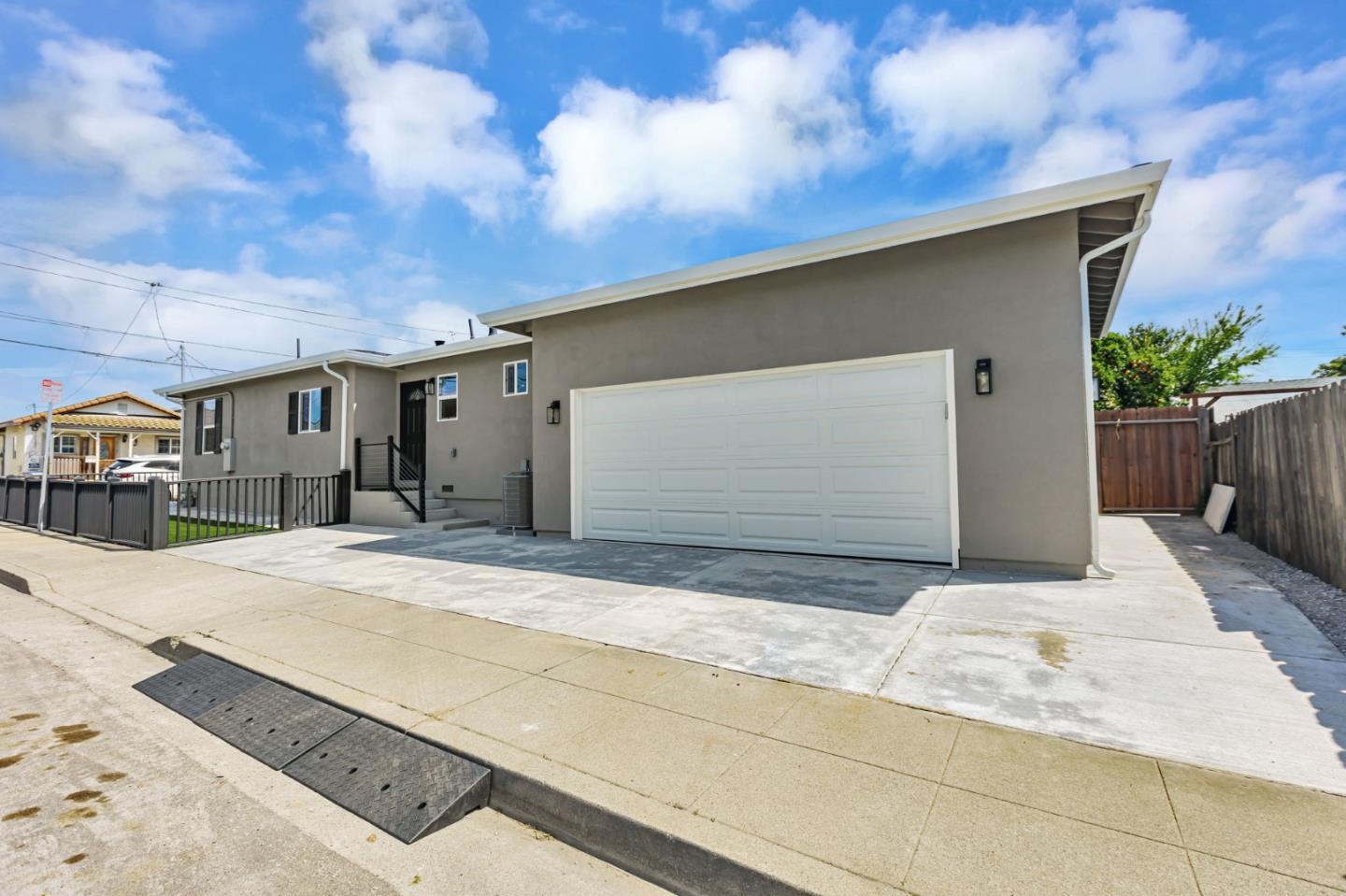 Detail Gallery Image 22 of 24 For 1019 N 12th St, San Jose,  CA 95112 - 3 Beds | 2 Baths