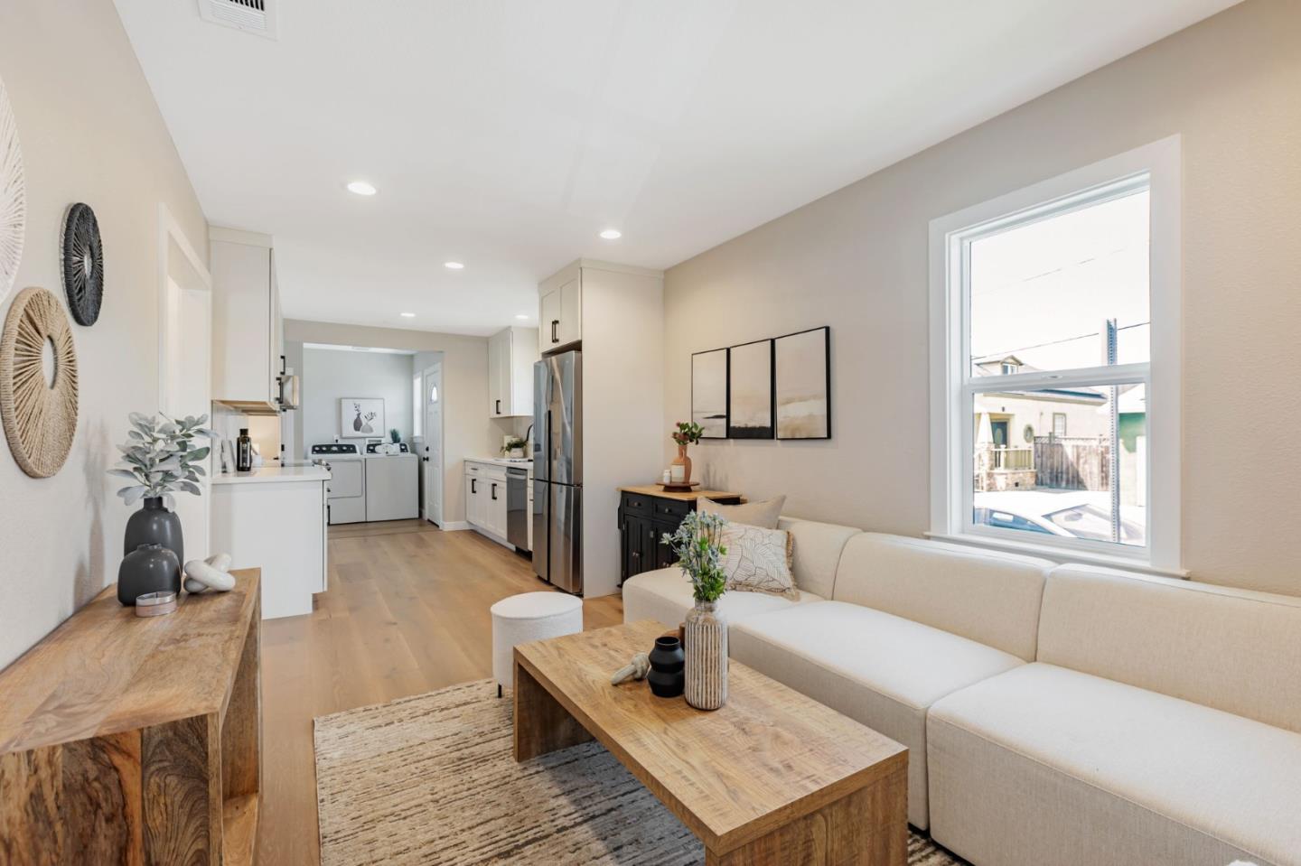 Detail Gallery Image 4 of 24 For 1019 N 12th St, San Jose,  CA 95112 - 3 Beds | 2 Baths