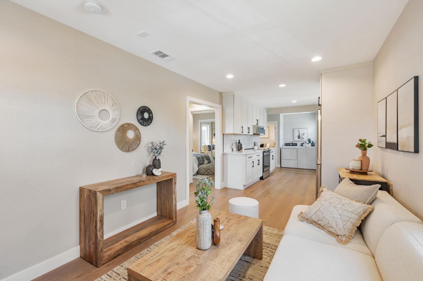 Detail Gallery Image 5 of 24 For 1019 N 12th St, San Jose,  CA 95112 - 3 Beds | 2 Baths