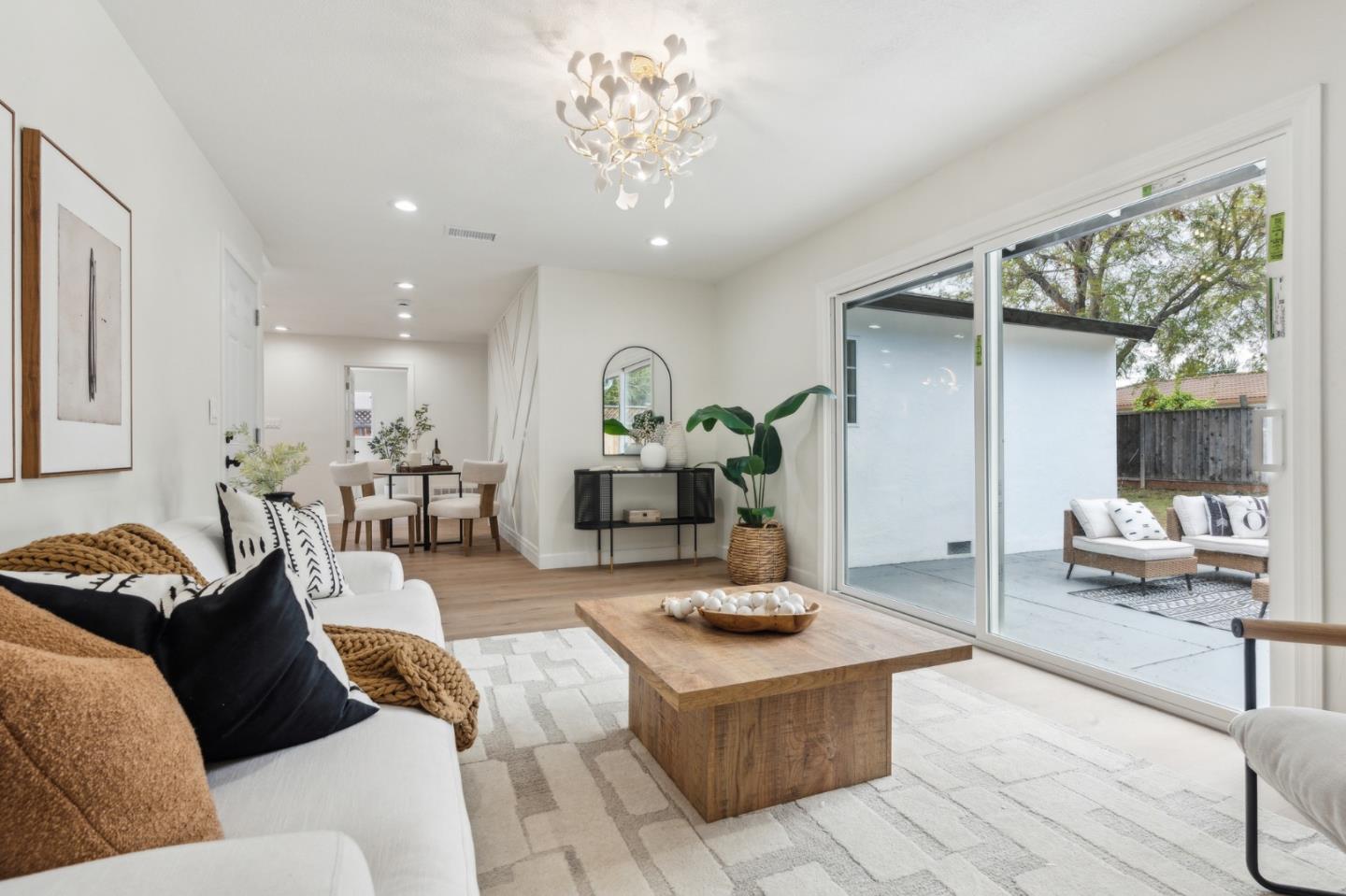 Detail Gallery Image 6 of 30 For 5881 Taormino Ave, San Jose,  CA 95123 - 4 Beds | 2 Baths