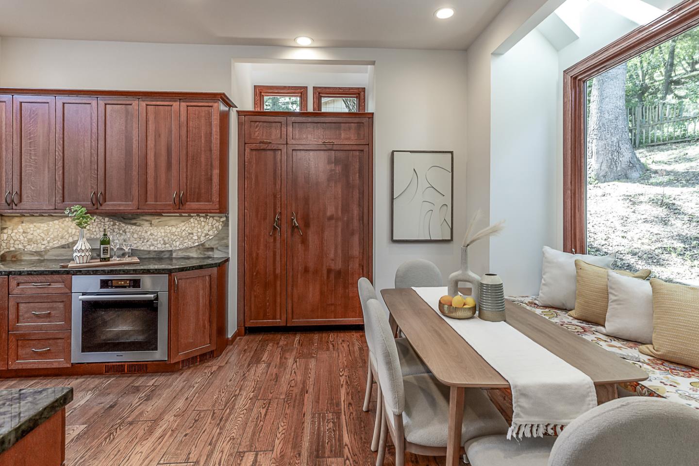 Detail Gallery Image 7 of 38 For 128 Los Trancos Cir, Portola Valley,  CA 94028 - 2 Beds | 2 Baths