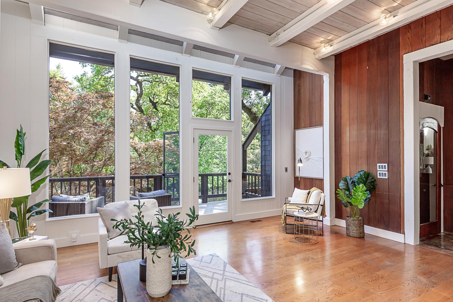 Detail Gallery Image 9 of 38 For 128 Los Trancos Cir, Portola Valley,  CA 94028 - 2 Beds | 2 Baths