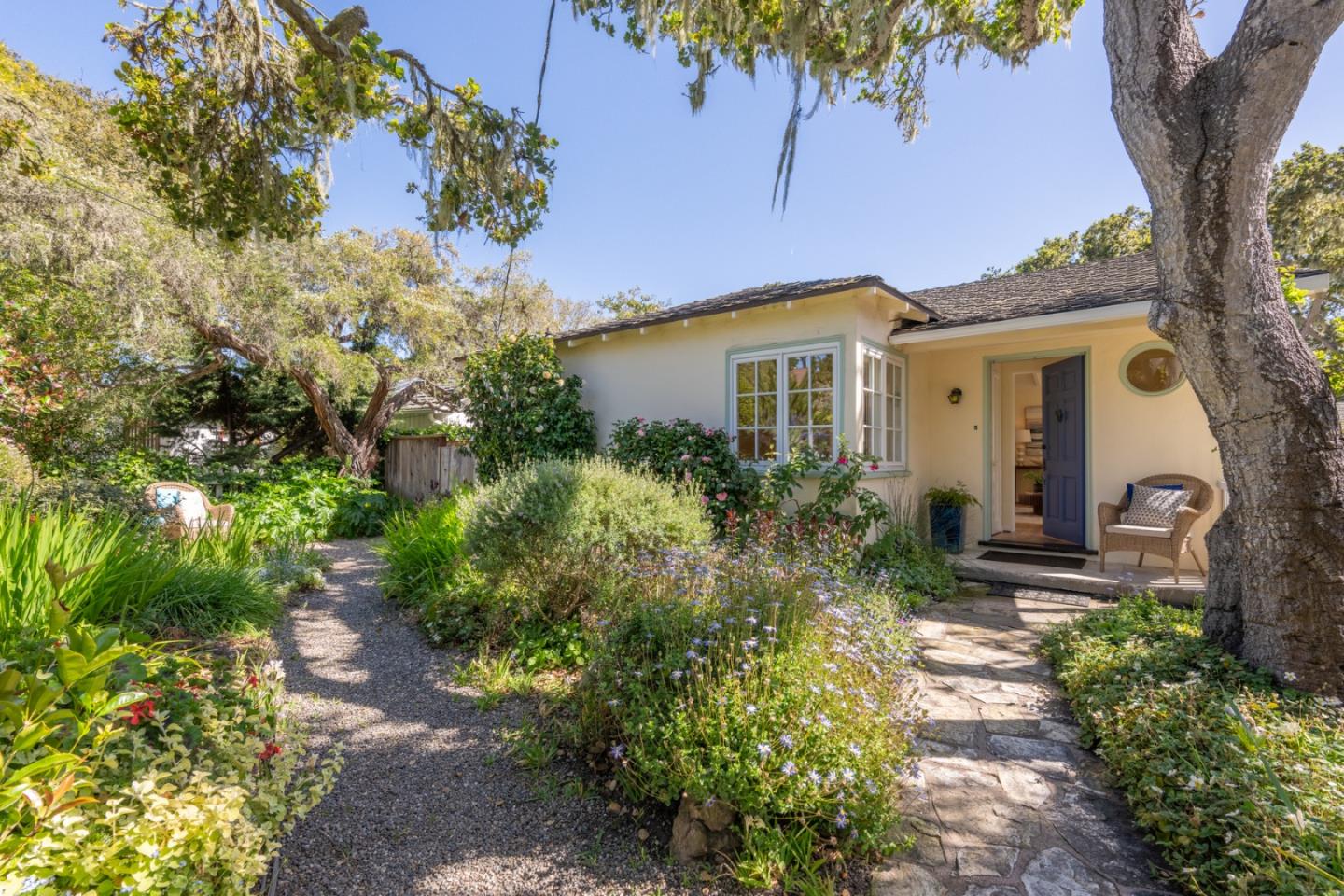 Detail Gallery Image 3 of 53 For 0 4th Avenue 2 Sw of Randall Way, Carmel,  CA 93921 - 3 Beds | 2 Baths