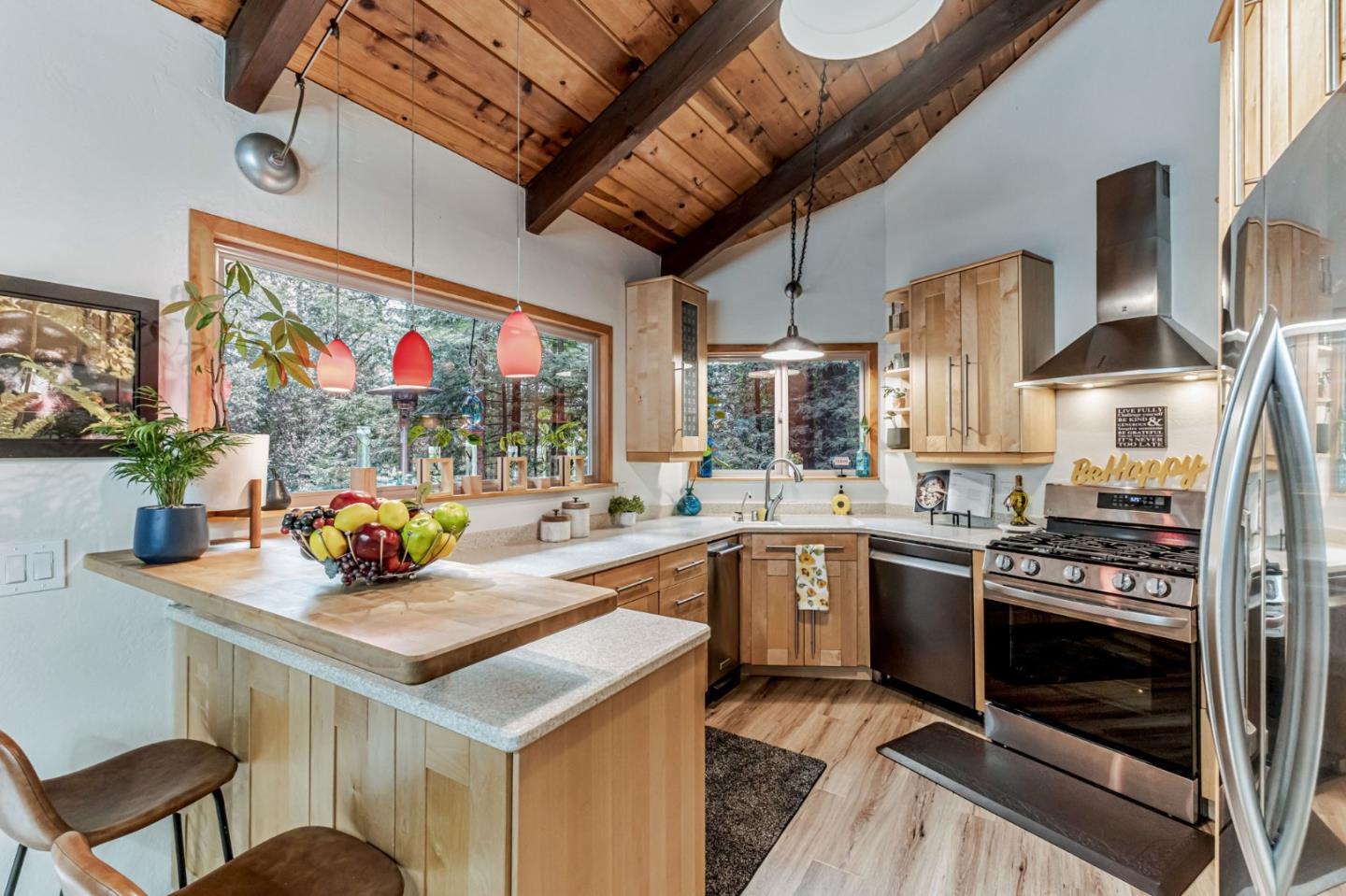 Detail Gallery Image 12 of 44 For 200 View Rd, Felton,  CA 95018 - 4 Beds | 2/1 Baths